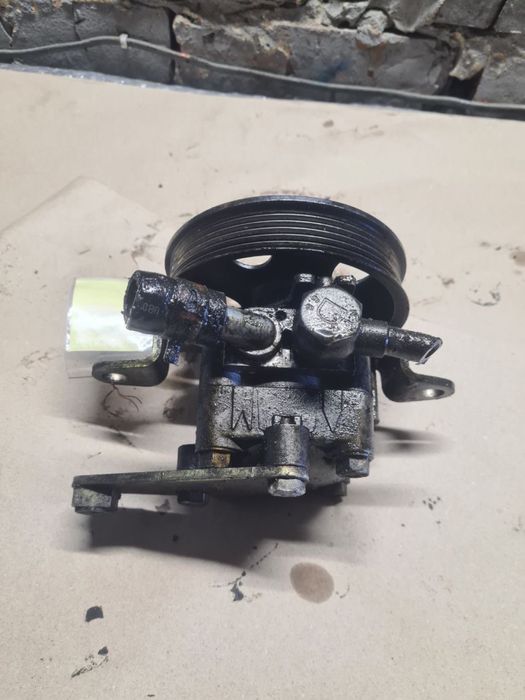 Насос гідропідсилювача керма 7613955133 для Nissan Primera P12 Нісан