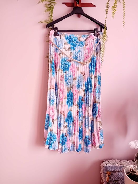 Spódnica pliska na lato - nowa