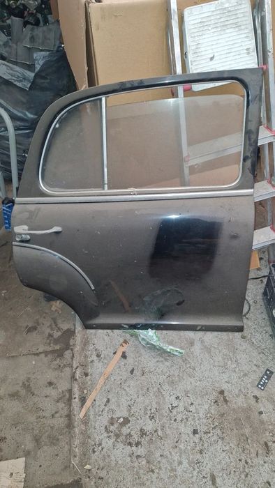 drzwi prawy tył mercedes w180 w120 ponton 220s