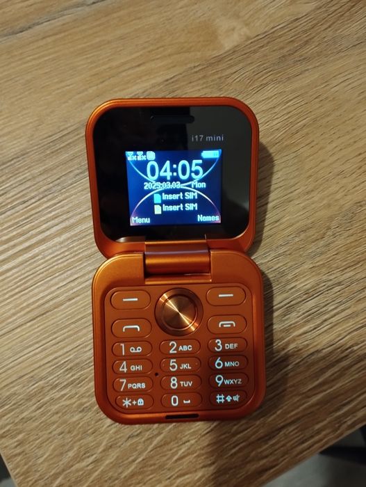 Mini telefon i17