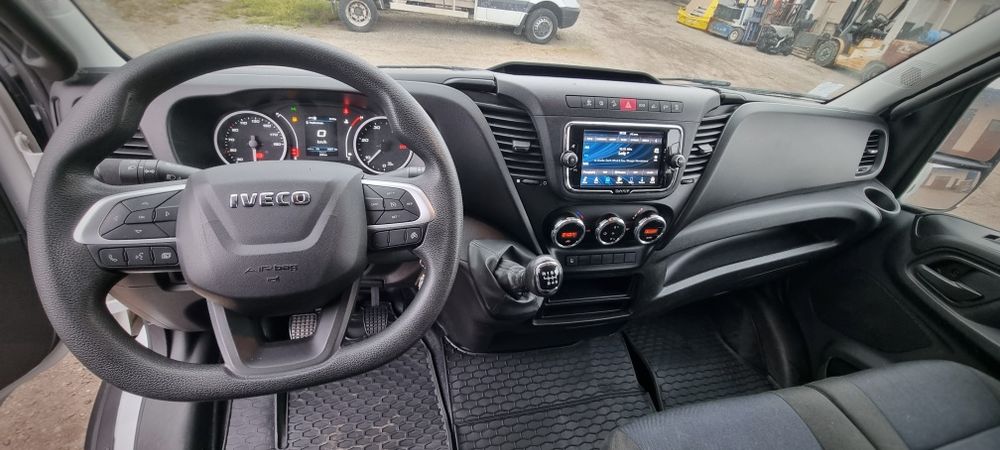 Iveco Daily 35c16 3.0  / Lift / kontener z windą