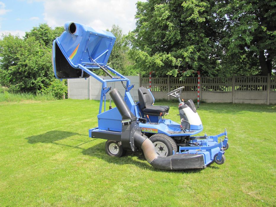 Traktor kosiarka Iseki SF230 z koszem 4x4