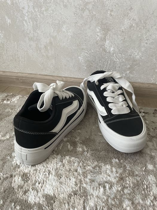 Кеди vans of the wall 39 розмір