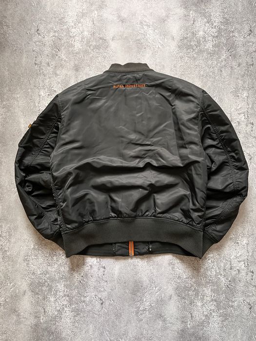 Широкий Бомбер від Alpha Industries Casual — zdjęcie 3