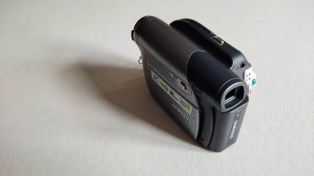 Câmara de vídeo digital da Samsung, modelo VP-DC171Wi