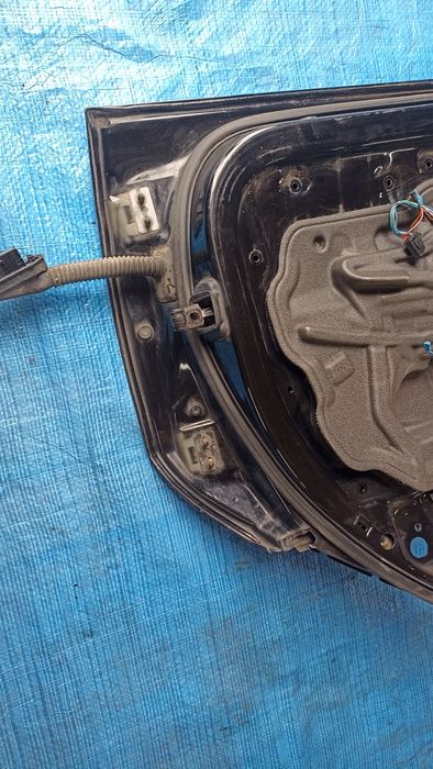 Двері передні ліві BMW 3 E91 2005-2012 р.