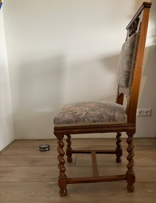 Stół i 4 krzesła