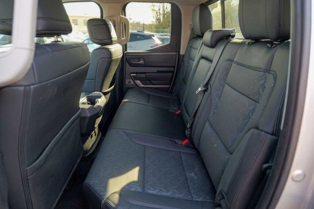 Toyota Tundra      2022