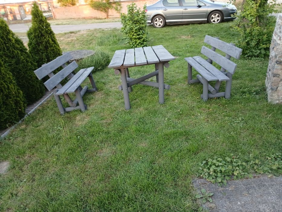 Customowe meble ogrodowe stół 2 ławki.