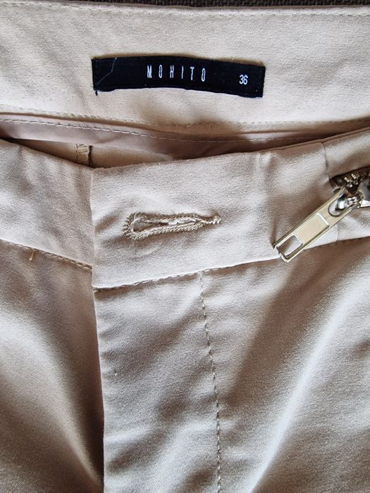 Spodnie marki Mohito