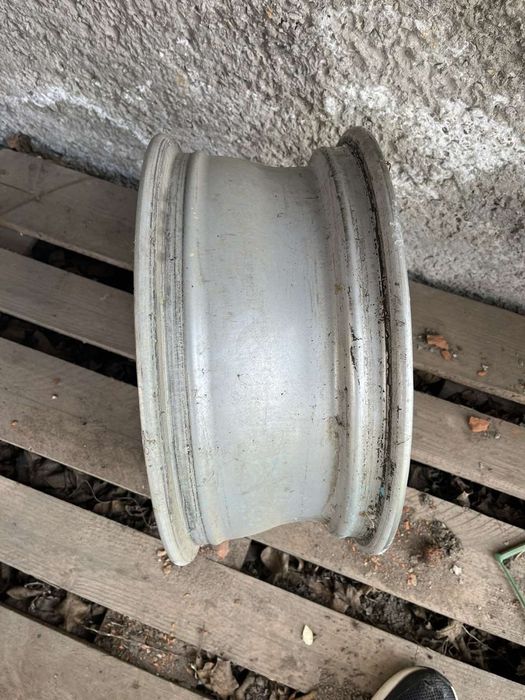 Диски Audi R 16 продам
