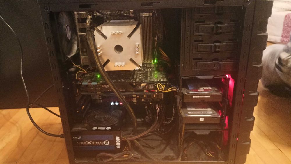 Komputer stacjonarny