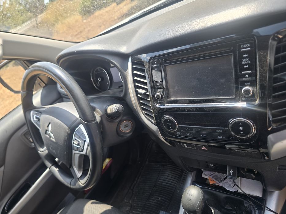 Mitsubishi strakar