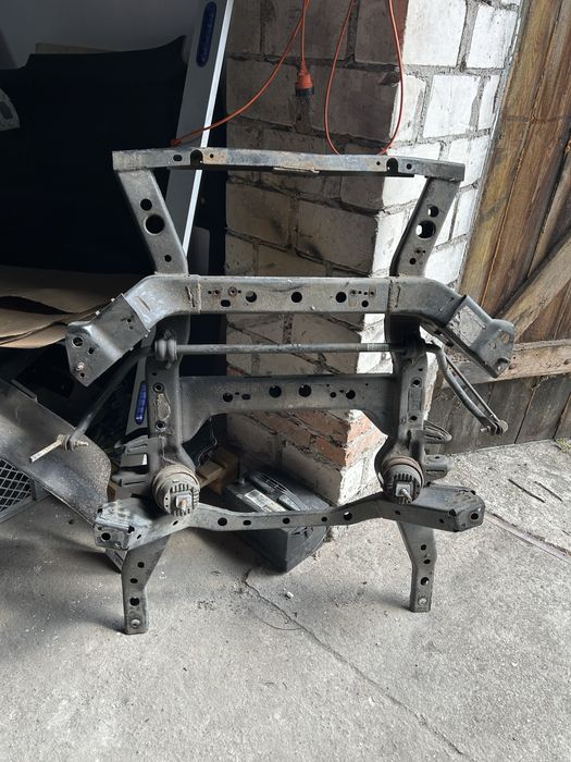 Chevrolet camaro 2009- sanki silnika wozek