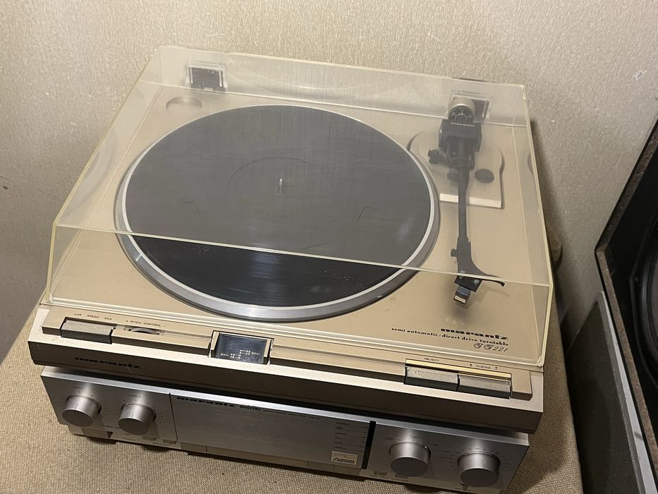 Качественный проигрыватель винила+усилитель MARANTZ TT-221 DIRECT DRIVE