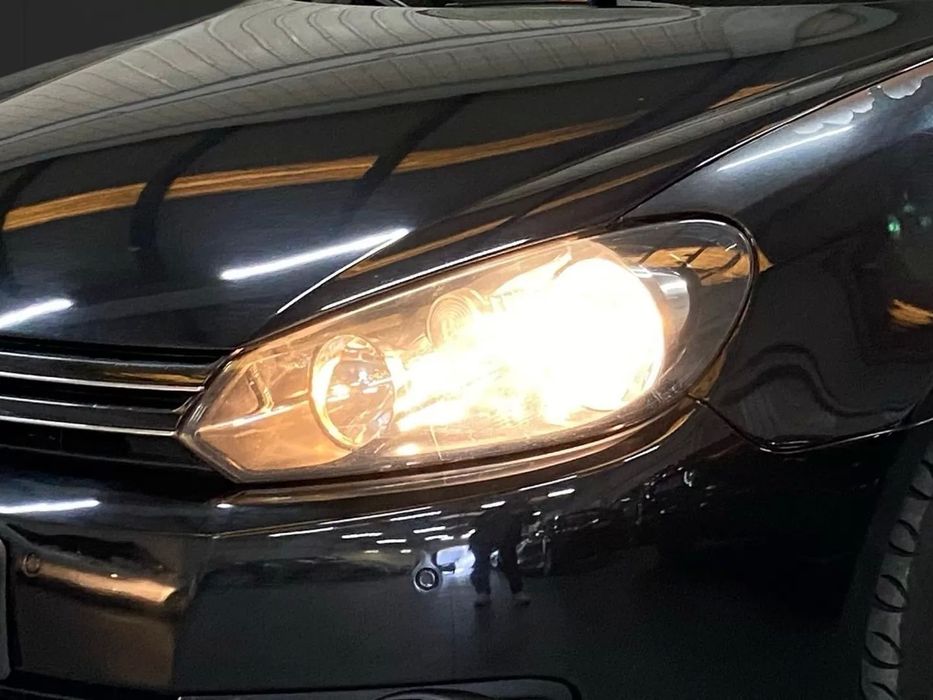 VW Golf Variant 1.6 TDi Highline DSG foto 5