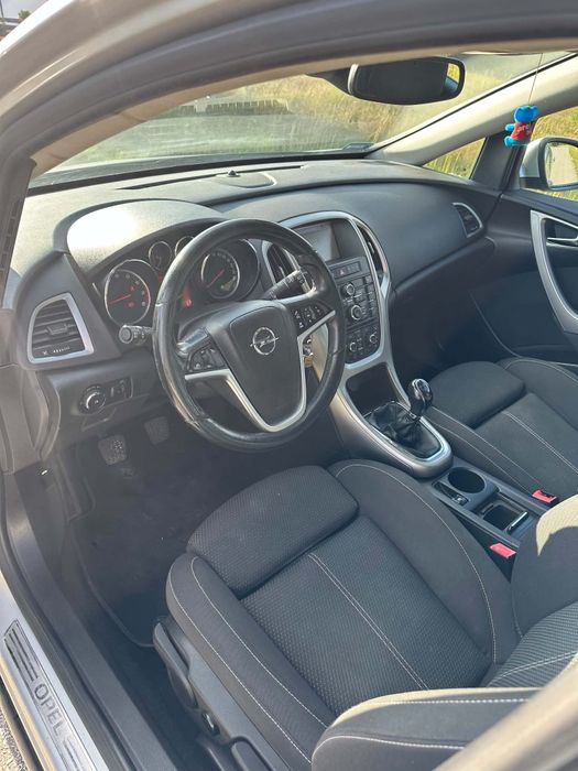 Opel Astra J 1.6 116km Cosmo