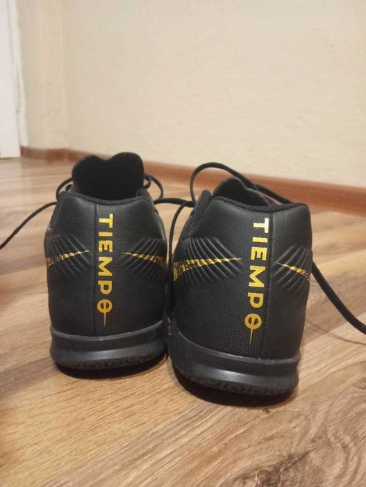 Buty halowe Nike