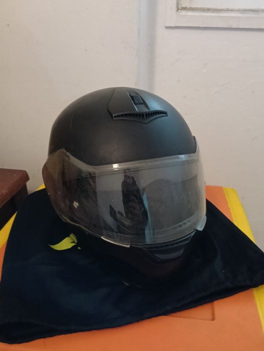 02 capacetes. Oportunidade!