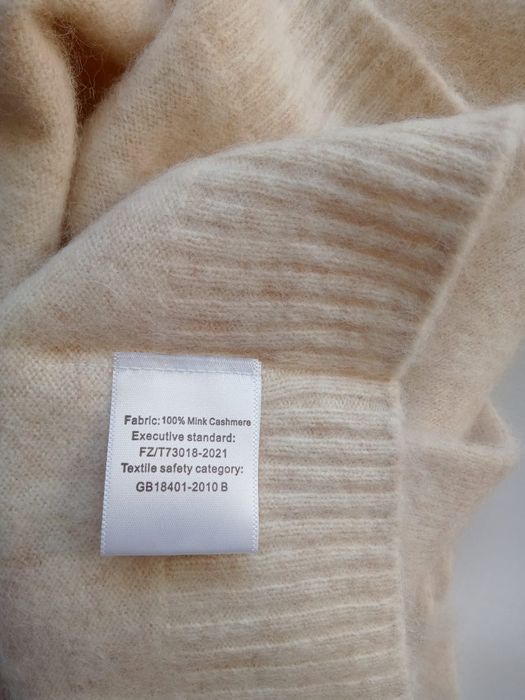 Nowy beżowy jasny kremowy damski sweter golf kaszmir cashmere M 38