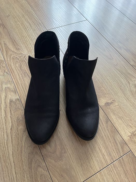 Czarne botki/kowbojki nubuk -Lasocki-duże 37,wypada na 37,5, stan bdb!