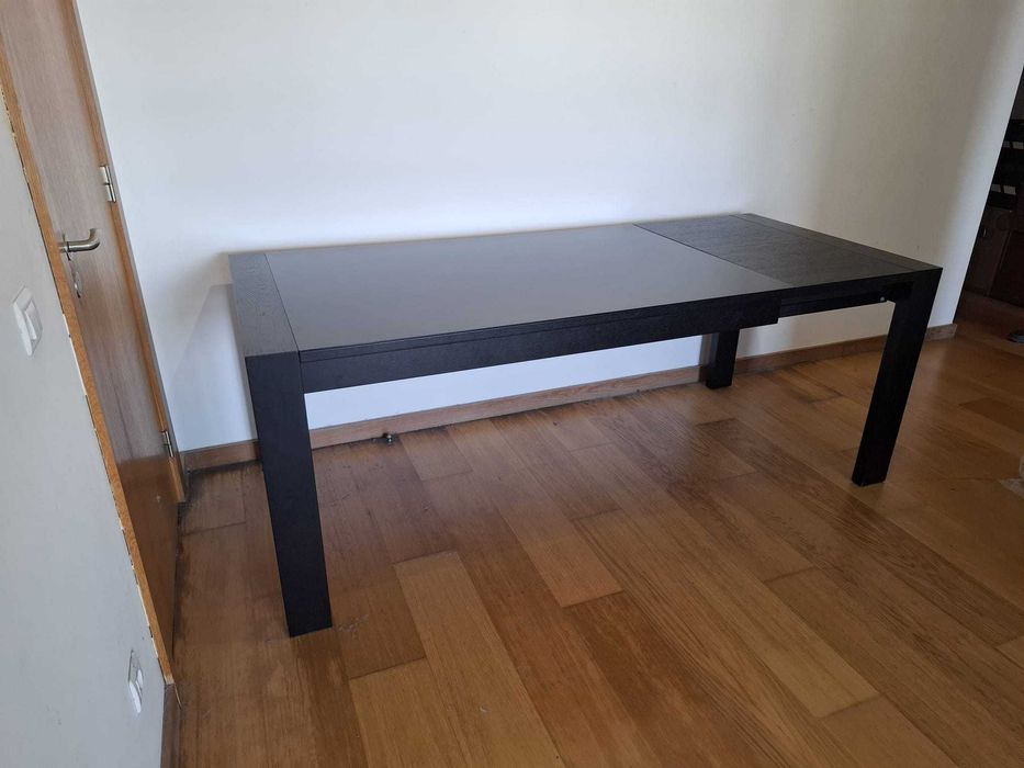 Mesa de Jantar Extensível c/ Vidro – Wengué – 160/205 cm