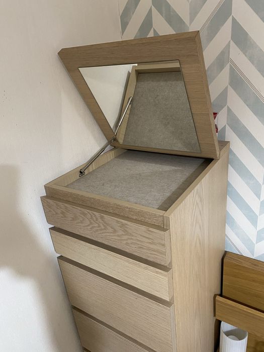 Camiseiro MALM IKEA – 6 Gavetas (Carvalho)