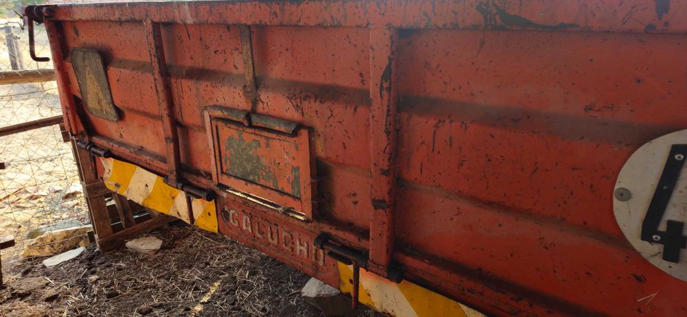 Vende-se Reboque Galucho em bom estado 6250Kg