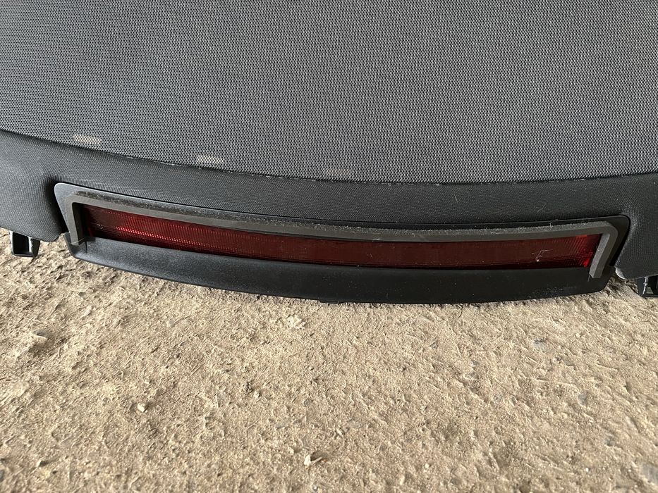 Задня полка Tesla model 3