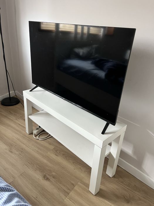 Vendo SmarTv 40” TLC (Semi nova)