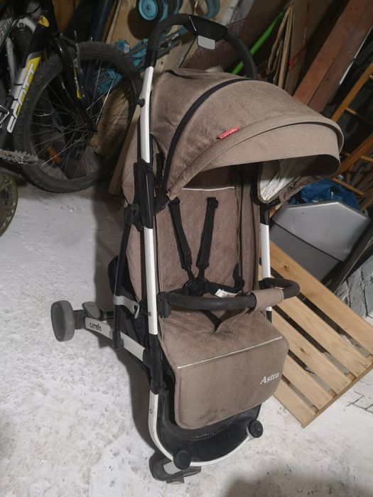 Wózek spacerowy carrello tanio mały po złożeniu lekki