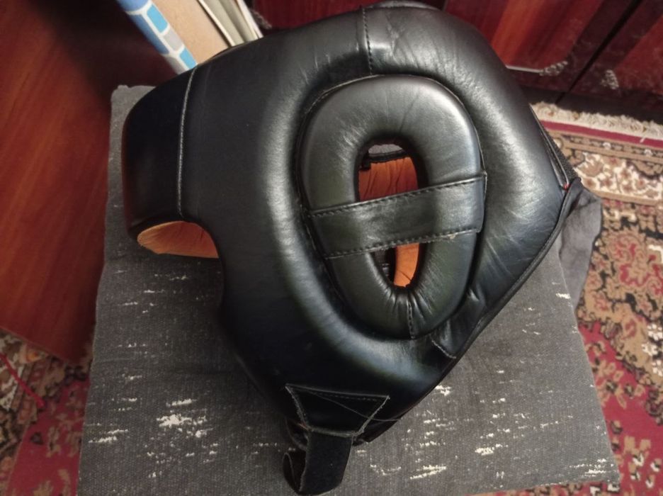 Защитный шлем + боксерские перчатки - (все VENOM)