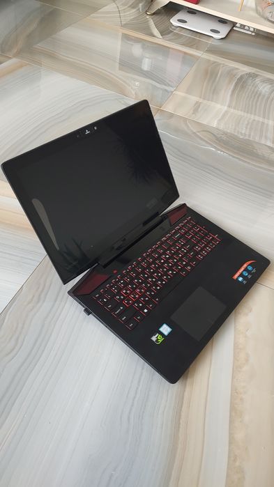 Ноутбук Lenovo Y700