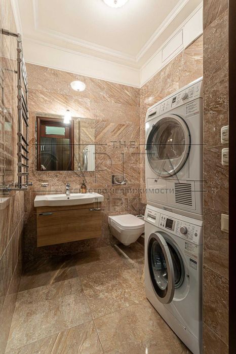 Продажа 3к квартиры, Новопечерские Липки, ул. Андрея Верхогляда