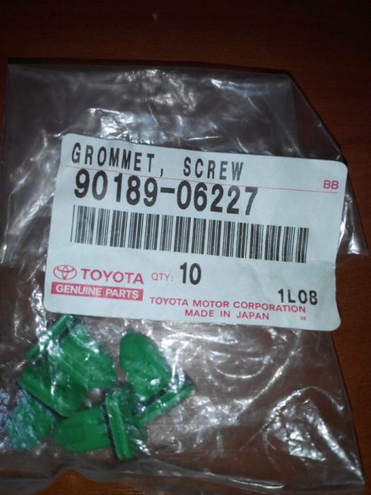 Крепеж Toyota 90189-06227