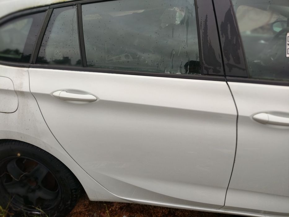 Drzwi prawy tył opel astra k
