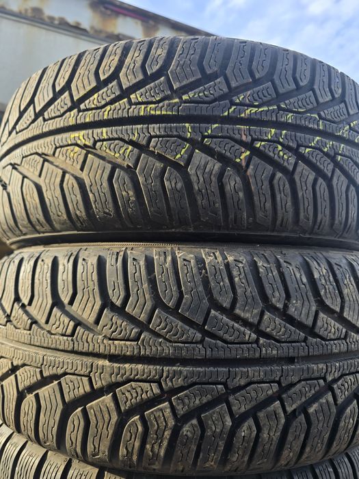 205/50R17 Uniroyal MS Plus 77