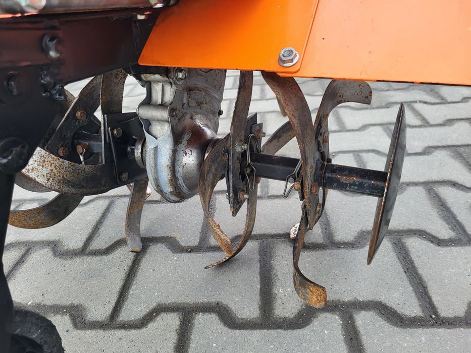 Glebogryzarka BENASSI BL6000H silnik Honda