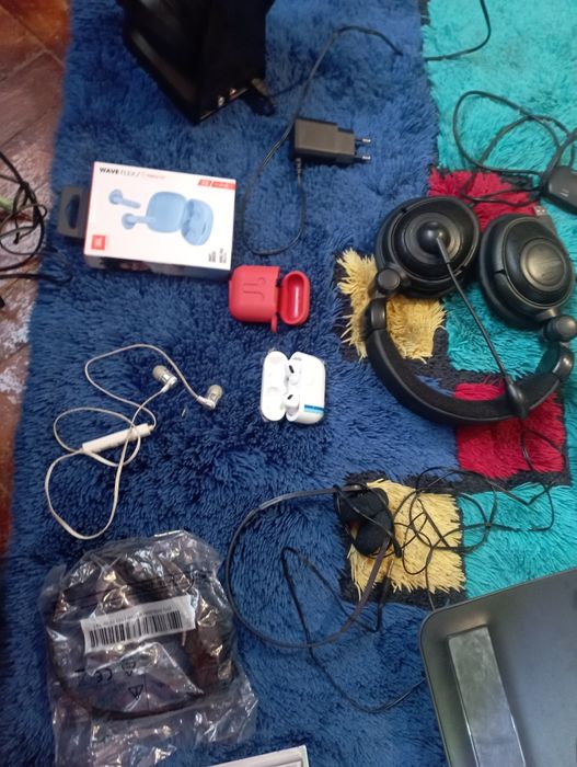 Продам навушники різного типу