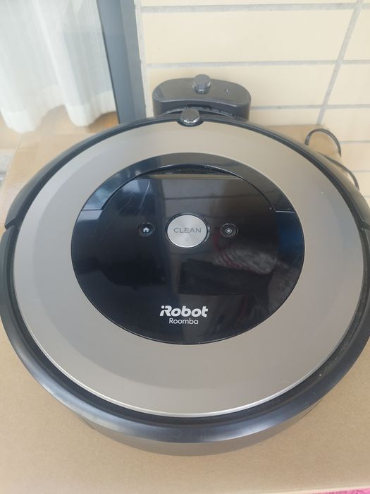 Roomba i robot E6
