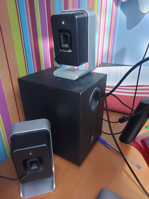 Colunas para PC como novas