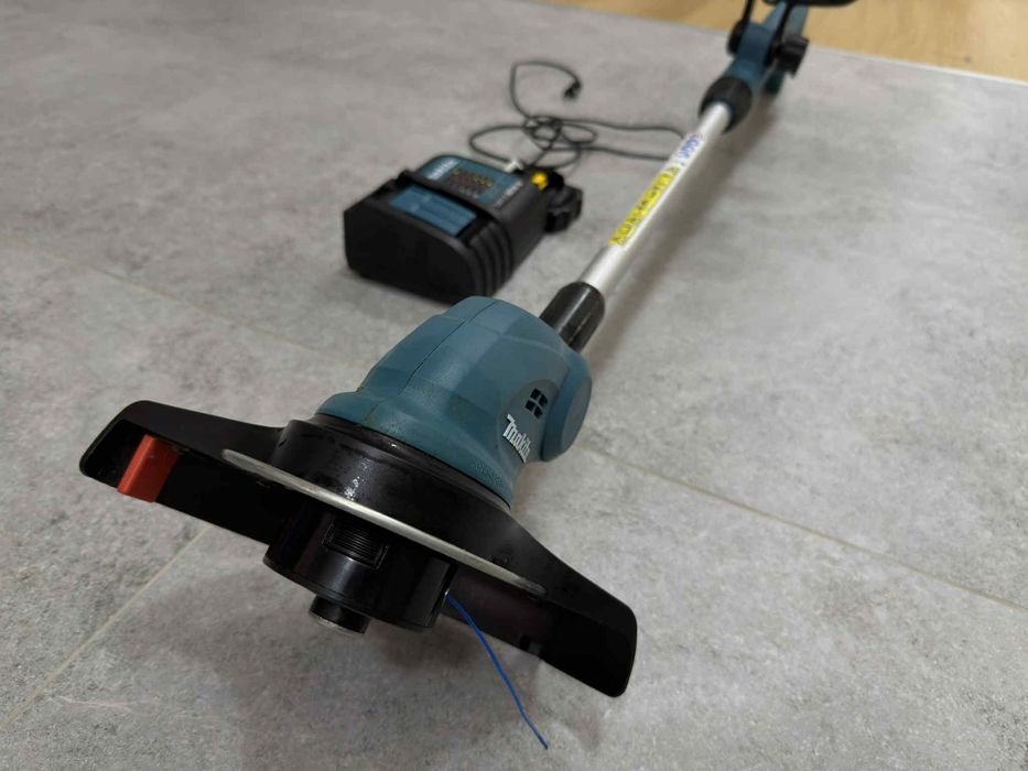 Akumulatorowa podkaszarka 260MM 18V LI-ION 1*1.5AH DUR181SY MAKITA