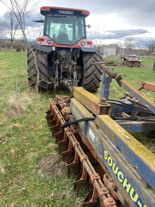 Трактор New Holland G240