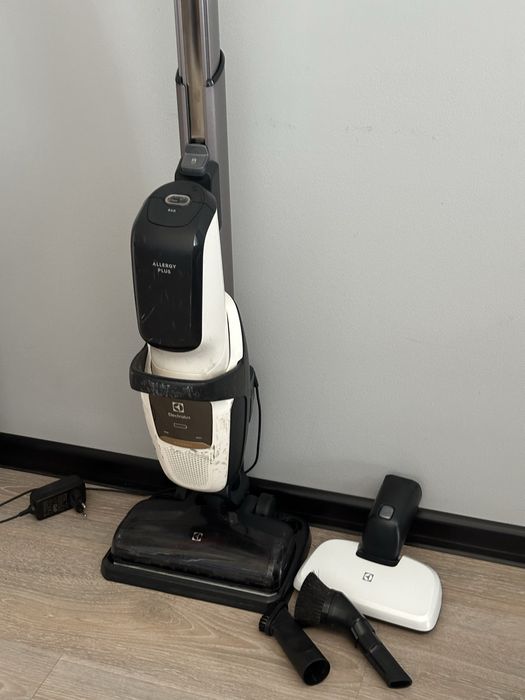 Пилосос Electrolux Pure F9 Allergy Plus