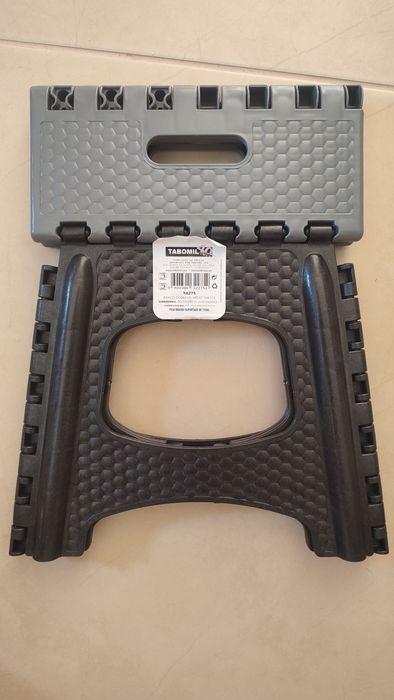 Banco dobrável de plástico