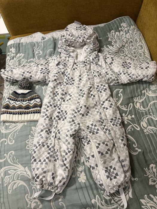 Комбінезон конверт Reima і шапочка 68-74