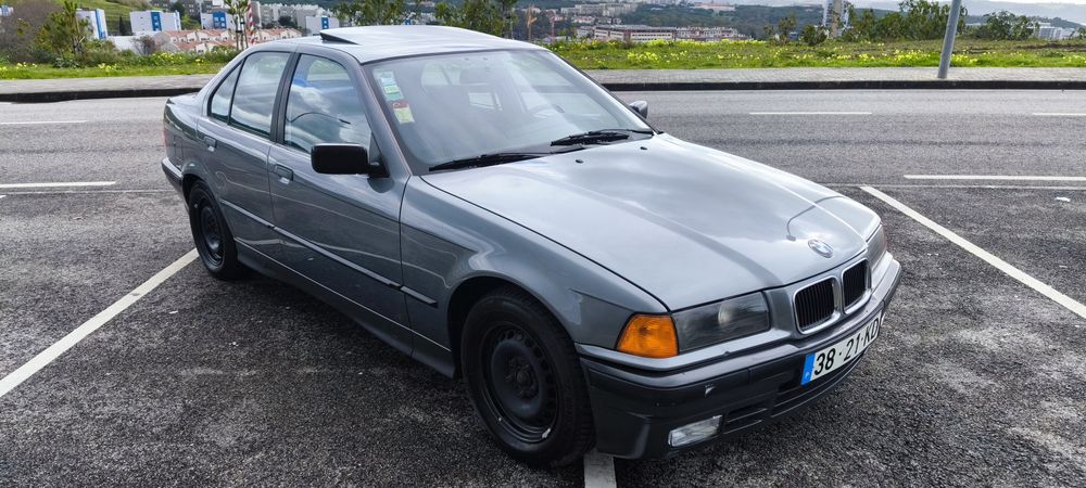Bmw E36 318 is .