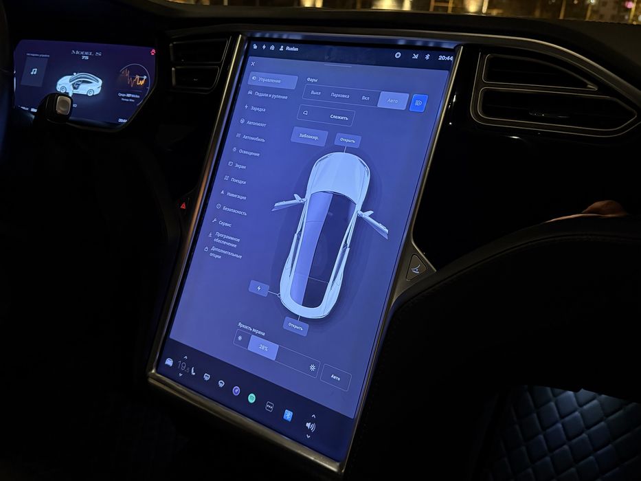 Продам Tesla модель S 75 2017 року