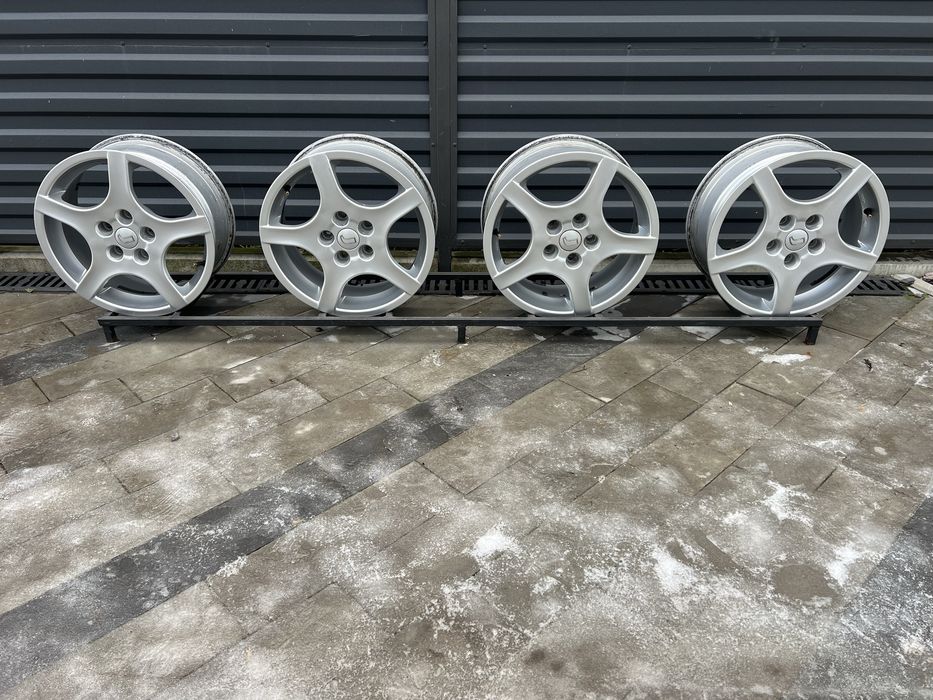 Диски 16R 5x114.3 6.5J ET42  Nissan Mazda Toyota Kia Renault Hyndai