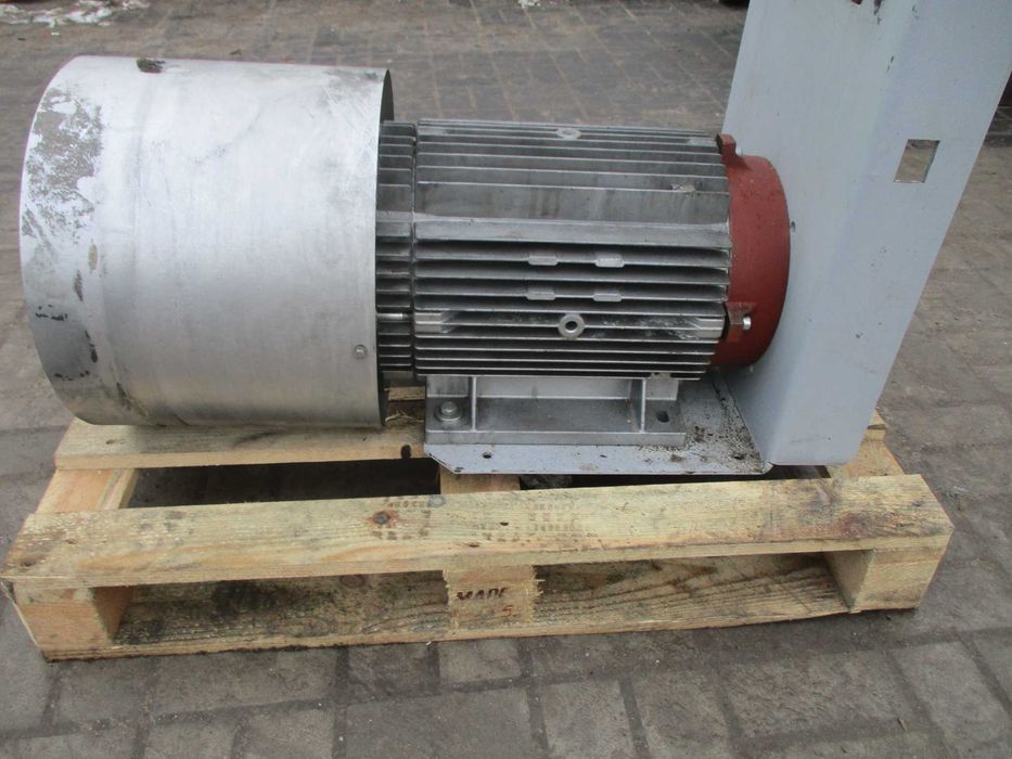 Silnik elektryczny indukcyjny SOGA 400V 30KW 2935obr